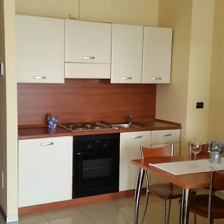 Fermi Apartmanhotel Casarile