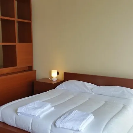 Fermi Apartmanhotel Casarile