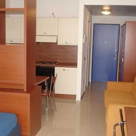 Fermi Aparthotel 3*